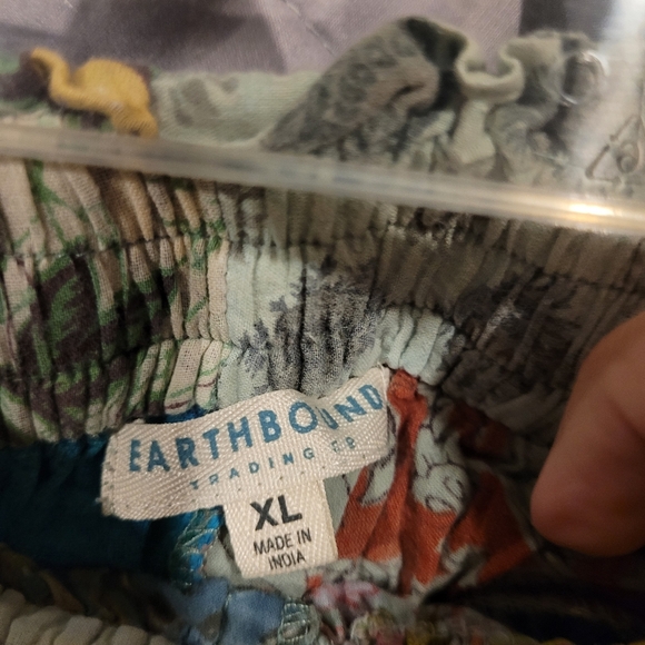 EARTHBOUND Women's Multicolor Patchwork Boho Shorts Size XL - Picture 3 of 5